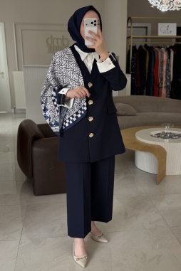 Lacivert Eşarplı Kol Düğmeli Takım