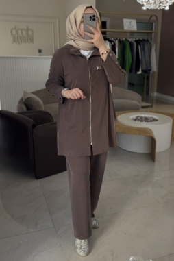 Kahverengi Cep Broş Detaylı Pantolonlu Takım