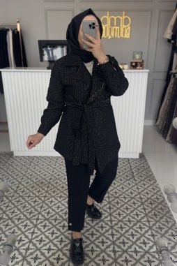 Siyah Yaka Taş İşleme Dokulu Ceket