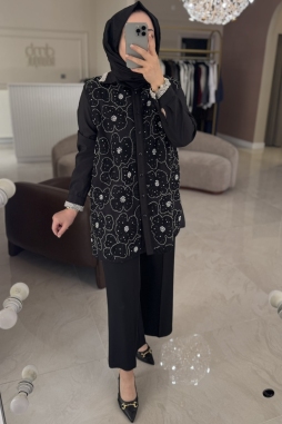 Siyah KOLU VE YAKASI SÜS DETAY TUNİK
