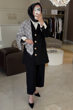 Siyah Eşarplı Kol Düğmeli Takım