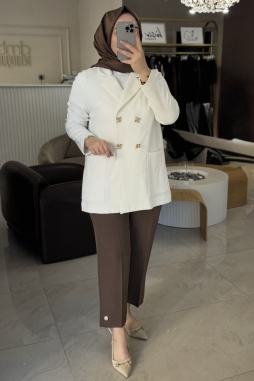Beyaz Gold Düğmeli Kendinden Desenli Ceket