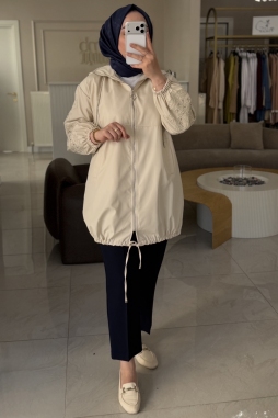 Bej Kolu İşlemeli Fermuarlı Trençkot