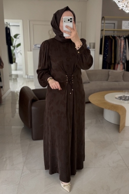 Kahverengi BEL BAĞLAMA DETAYLI ELBİSE