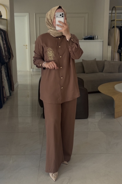 Ghisa Kahverengi Cep Gold İşlemeli Pantolonlu Takım 