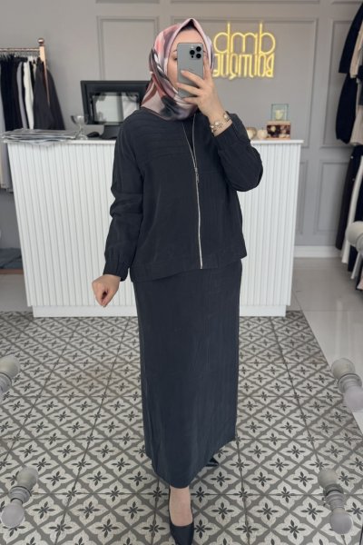 Siyah Ceketli Elbise