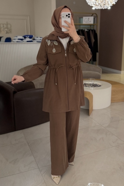 Selinada Kahverengi Omzu Süslemeli 4223 Takım