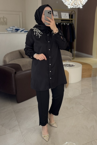 Selinada Siyah Omzu Taş İşleme Gömlek
