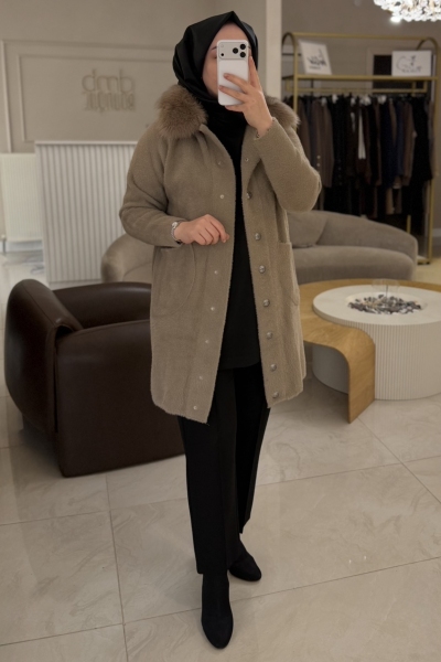 Nuss Bej Kürklü Angora Kaban