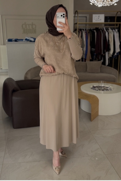 Nuss Bej Jakar Desenli Büzgü Etekli Takım 1058