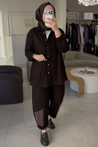 Ghisa Kahverengi Çizgili Paça Detaylı Takım