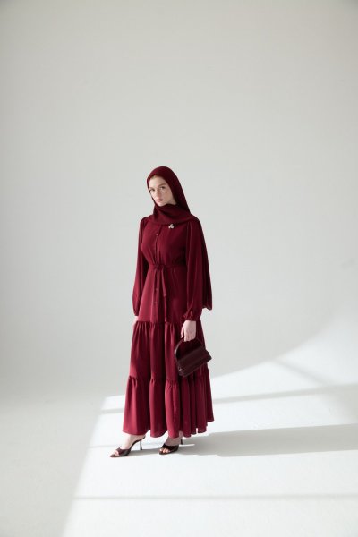 Bordo 3 Broş Krep Elbise