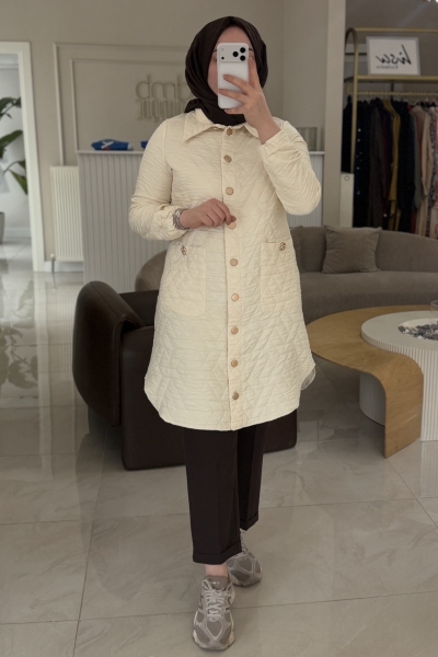 Esswaap Bej Gold Düğme Detaylı Kap