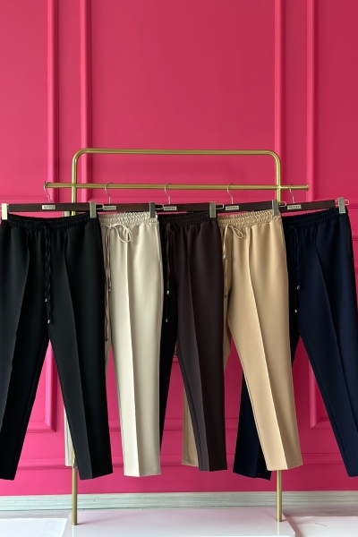 Sentez Grup Siyah Nervürlü Beli Lastikli Pantolon