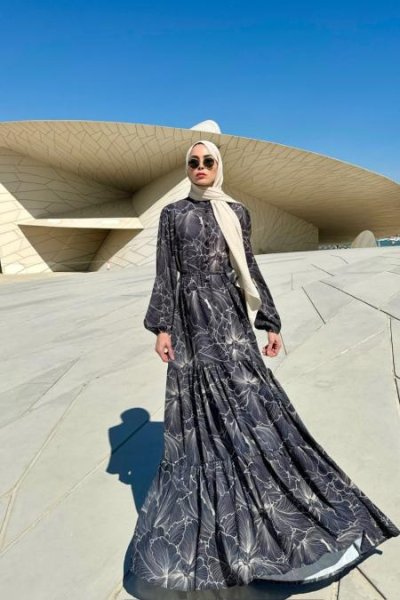 Siyah Bahar Elbise