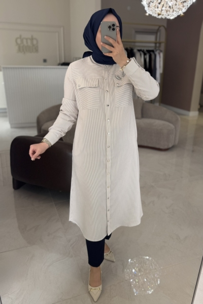 Taş Gofre Kumaş Broşlu Tunik