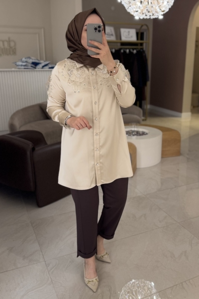 Selinada Bej Pul Çiçek Gömlek 3216