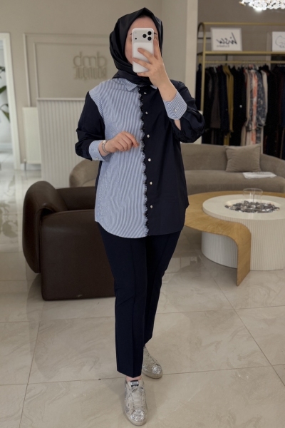 Ghisa Lacivert Çizgili Dantel Detay Gömlek
