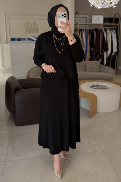 Nuss Siyah Jakar Desenli Büzgü Etekli Takım 1058